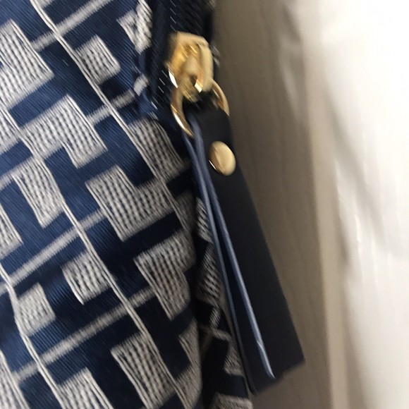 Tommy Hilfiger Blue/Alpaca Eve II Monogram Sachel Purse - Picture 9 of 11